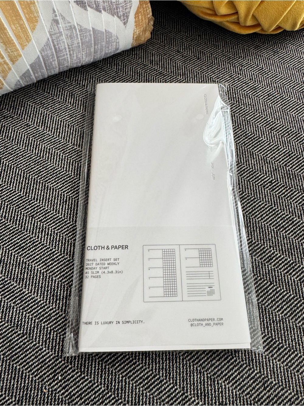 2027 Cloth & Paper White Travel Planner Insert Set - Dates Weekly - Monday Start